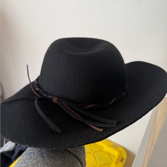 Collection Neighteen Wool Hat - Picture 5 of 6